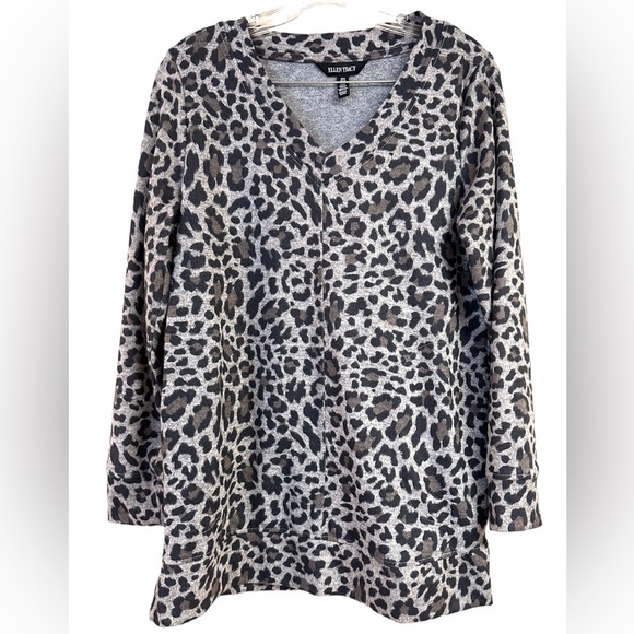 Ellen Tracy Cozy V-Neck Tunic with Pockets Super Soft Animal Print Size Medium - Picture 4 of 16